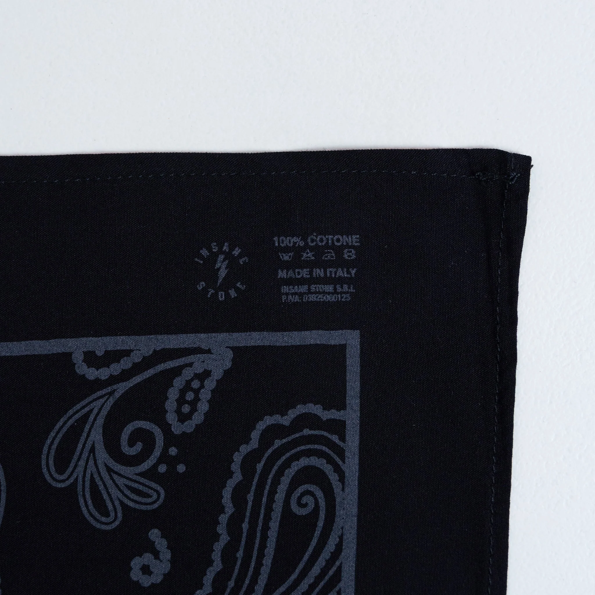 Bandana Heritage - Black & Grey - Image 5