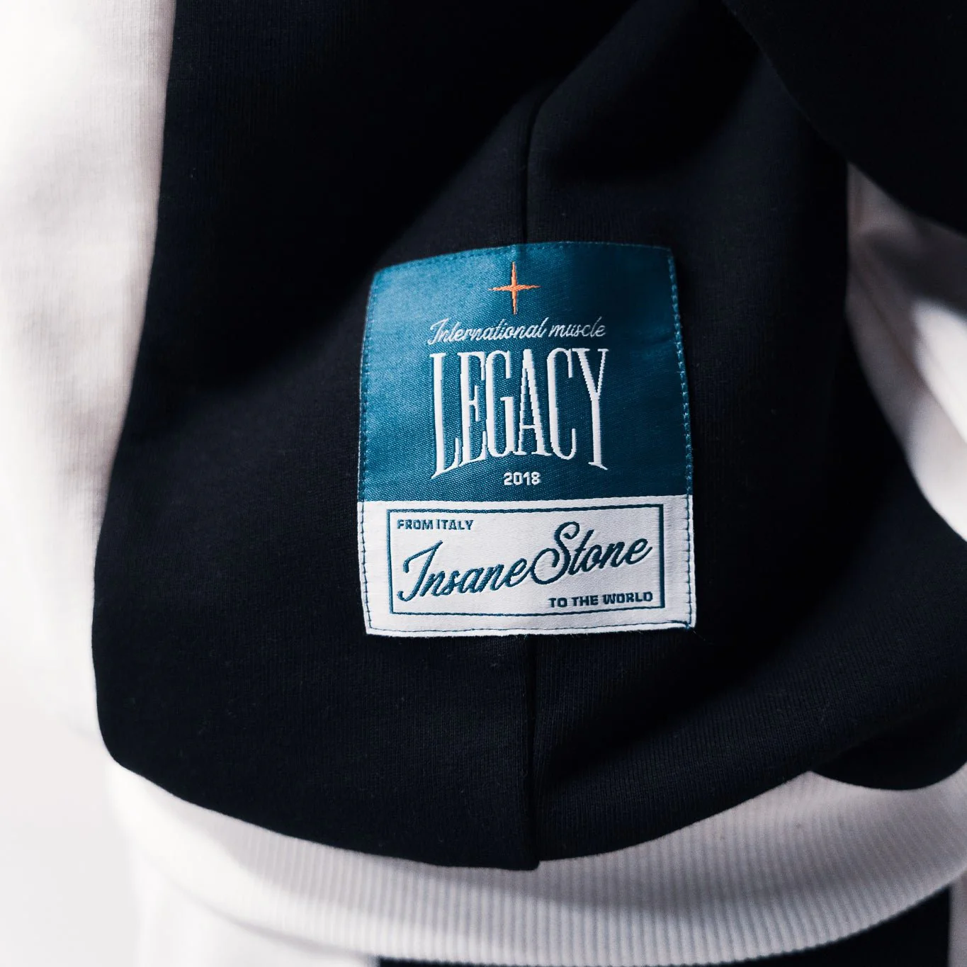 Olympia Vintage Tracksuit - ESSENTIAL - Image 11