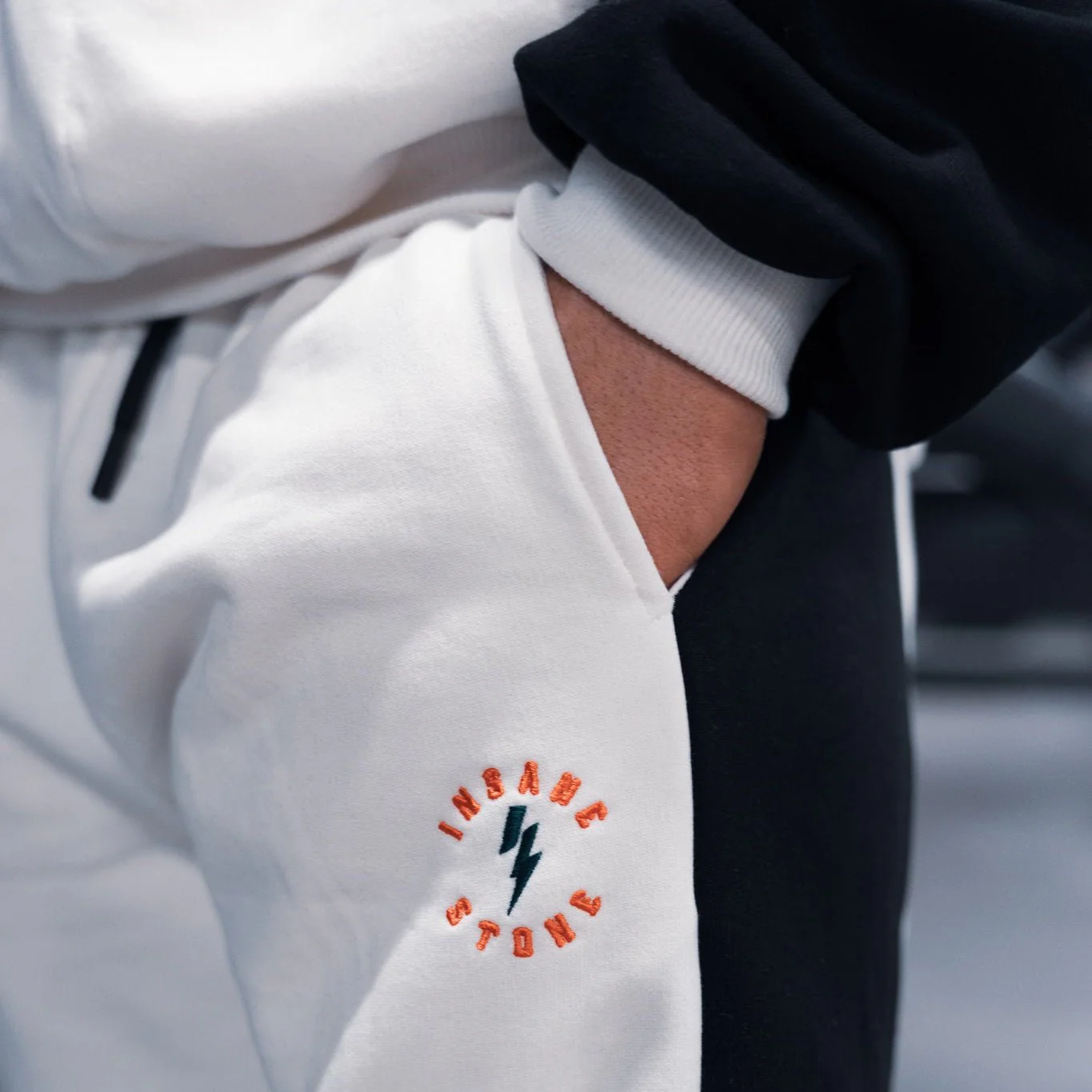 Olympia Vintage Tracksuit - ESSENTIAL - Image 6